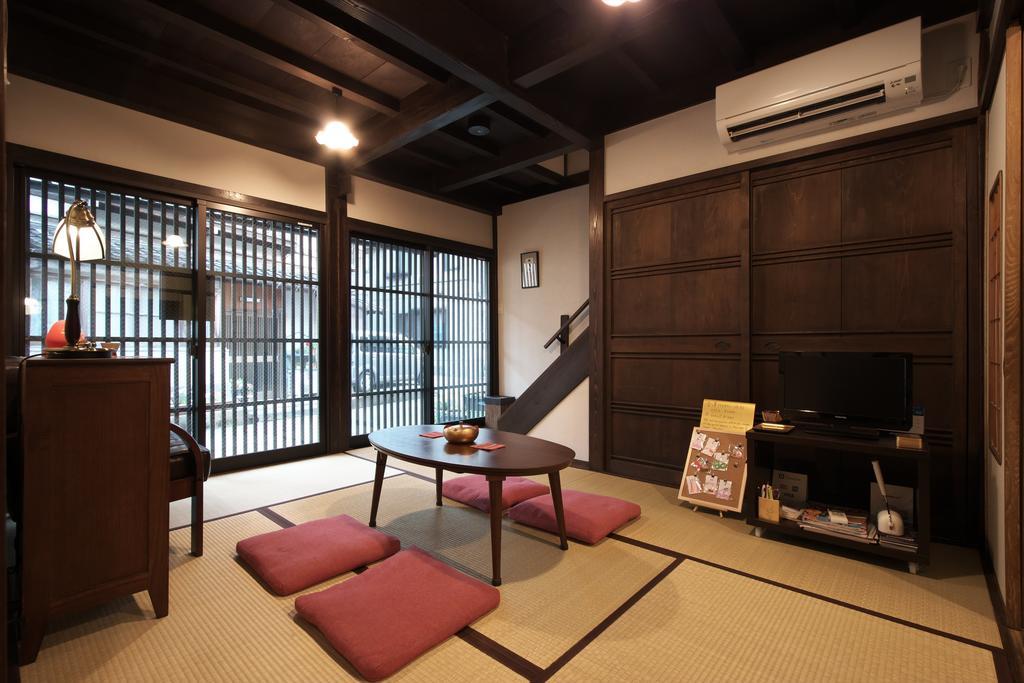 Kanazawa Pensión East Mountain Exterior foto