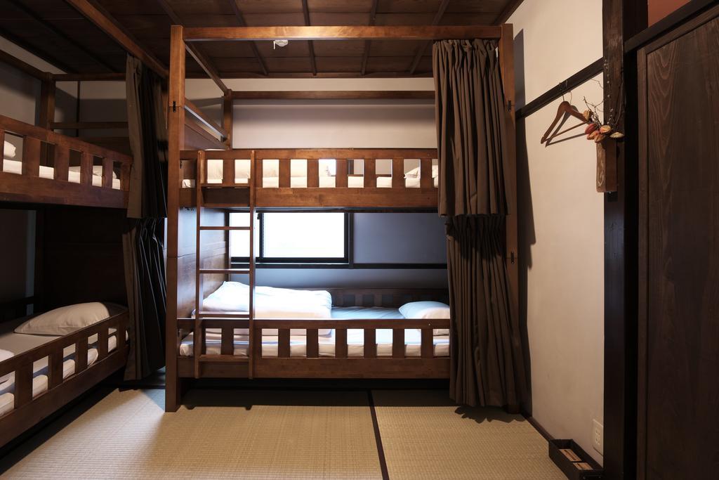 Kanazawa Pensión East Mountain Exterior foto